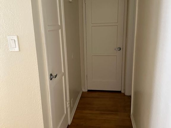 5th image of 1132 E San Antonio Dr