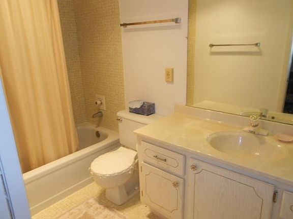 5th image of 1068 Ventnor P #1068