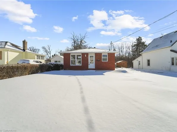 31 Front Ave E, Brockville, ON K6V 1V7