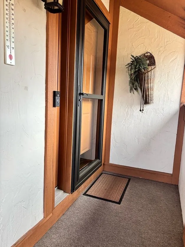2 bed, 2.5 bath, 2120 sqft, $4,100 — Photo 2