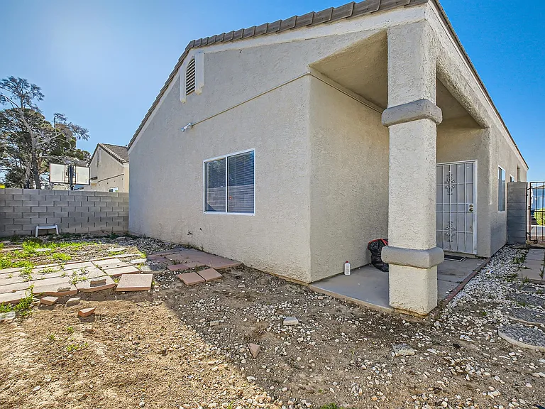 1720 Dwayne Stedman Ave — Photo 27