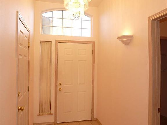 5th image of 151 Rosemary St
