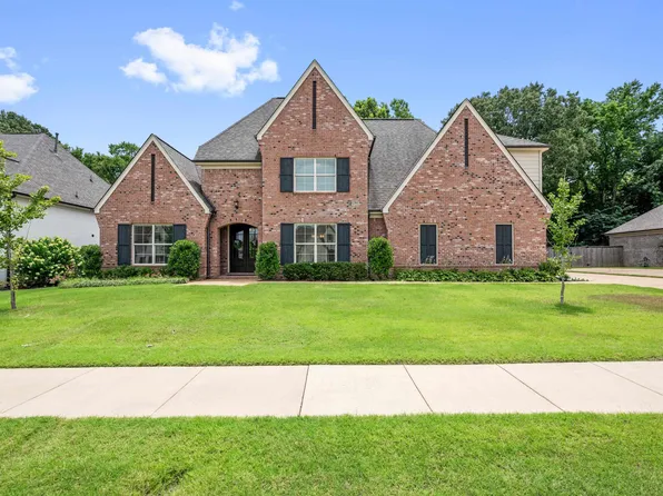 455 Saunders Creek Cir, Rossville, TN 38066