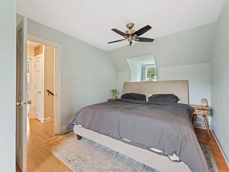 759 Laurel Ave — Photo 18