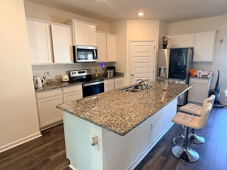 501 Cades Cv — Photo 4