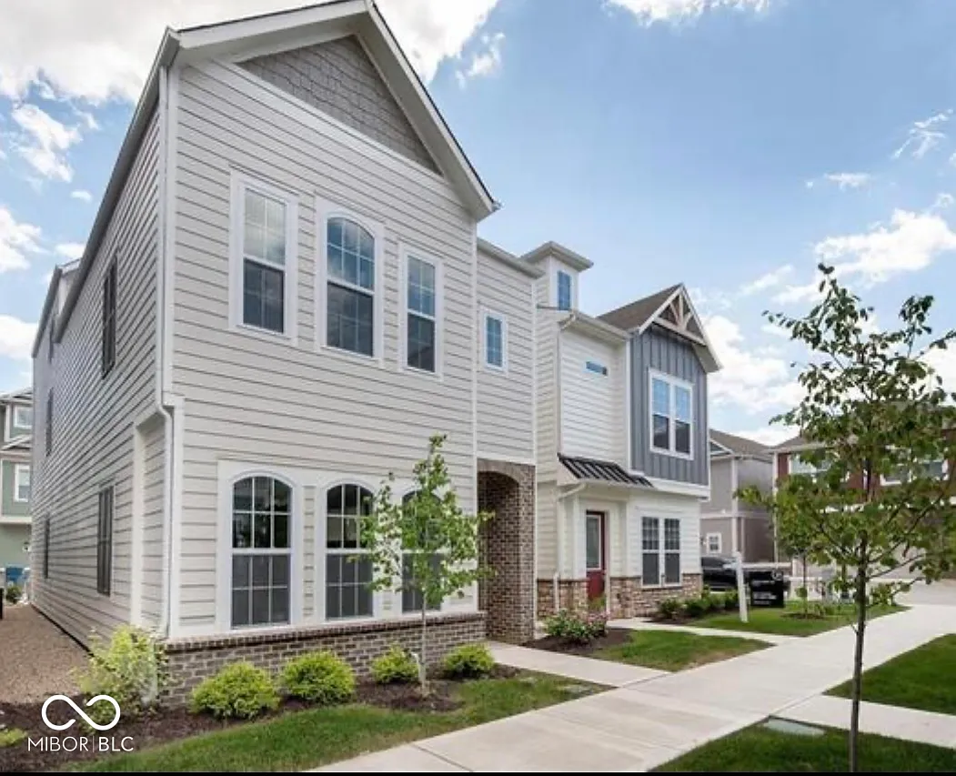 3 bed, 2.5 bath, 2793 sqft, $3,000 — Photo 3