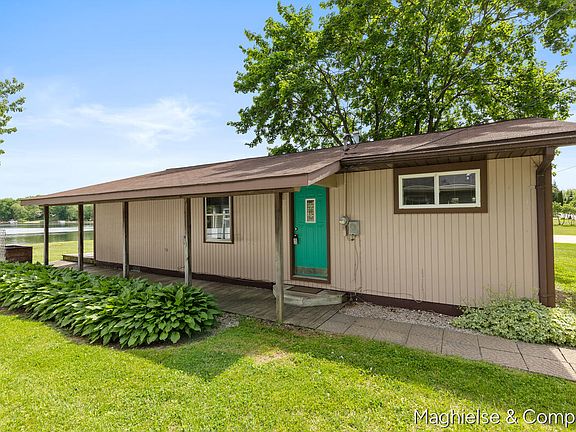 3rd image of 9048 Loveless Dr NE