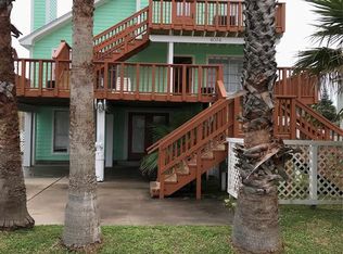 4034 Reeves Dr, Galveston, TX 77554