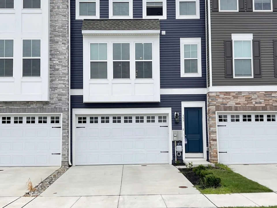 357 Andrew Ct