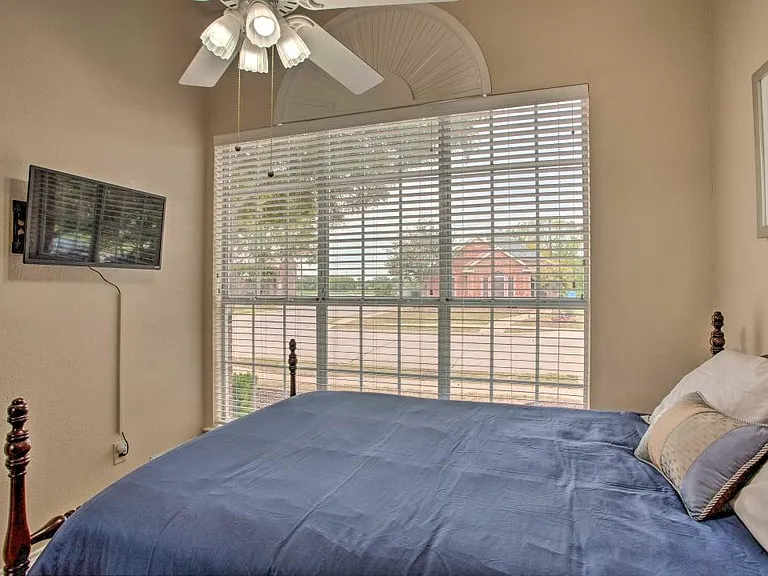6325 Wildhaven Dr — Photo 15