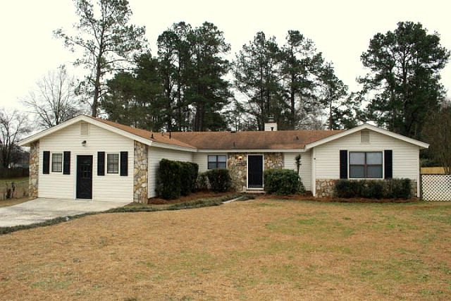 1st image of 2505 Castlewood Ct