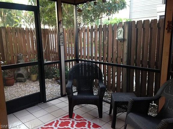 3rd image of 5751 Foxlake Dr APT C