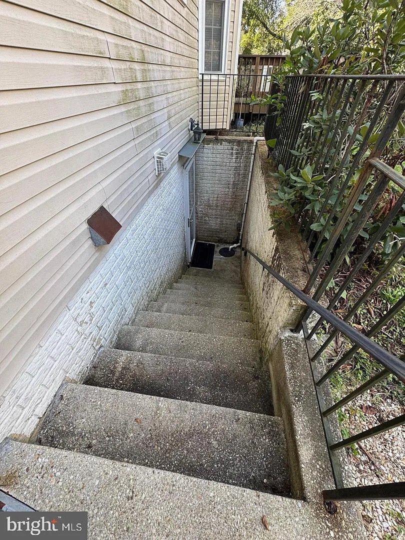 1 bed, 1.0 bath, 1000 sqft, $1,550 — Photo 1