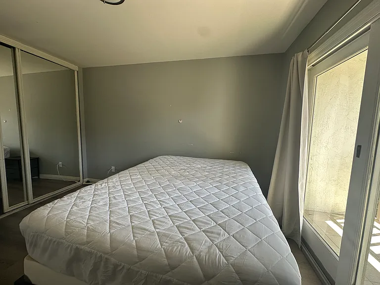 9821 Genesee Ave — Photo 11