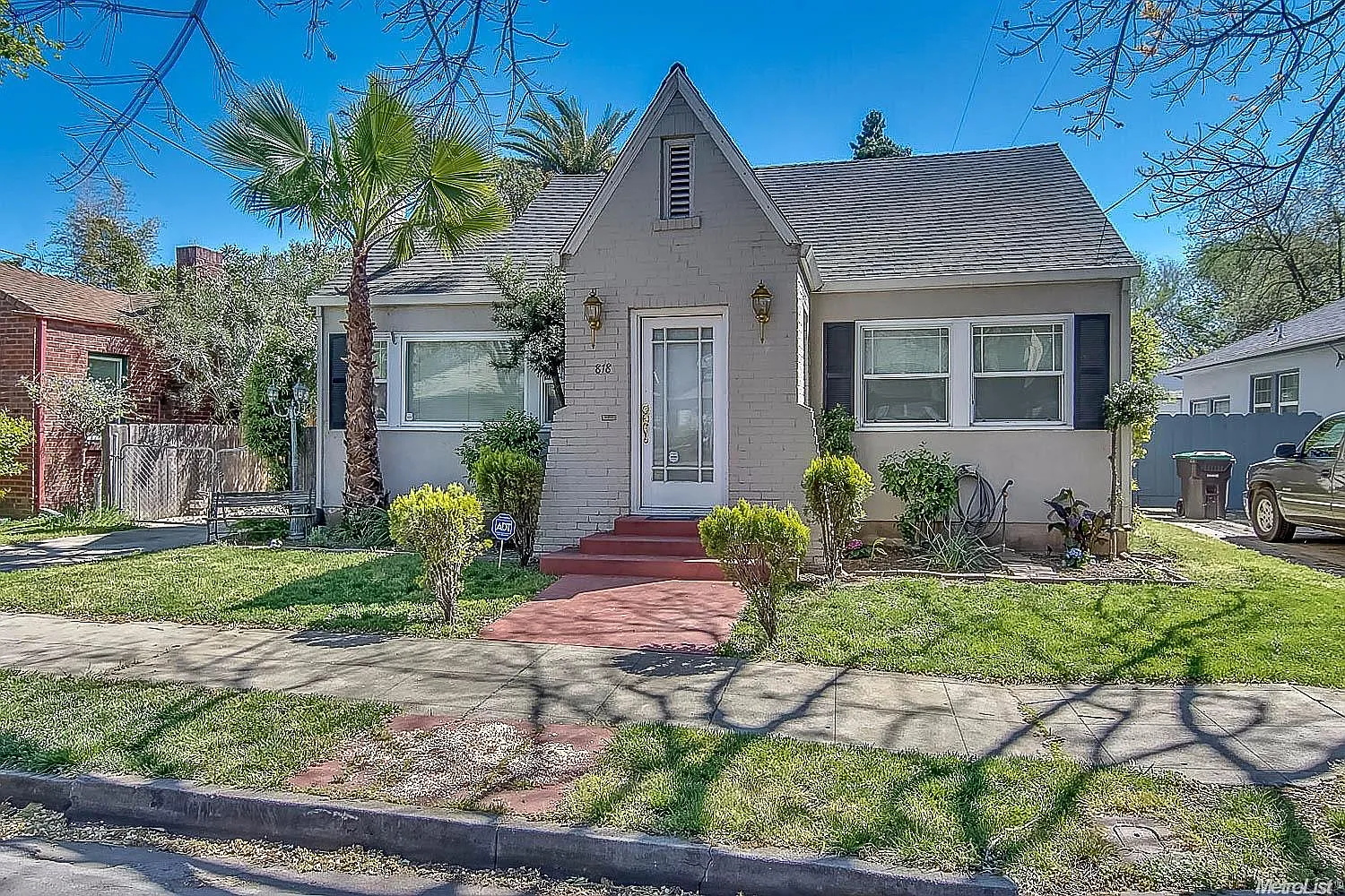 818 W Rose St photo 1