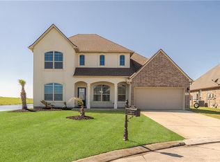 524 Lakeshore Village Ln, Slidell, LA 70461