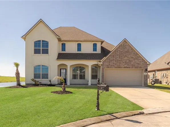 524 Lakeshore Village Ln, Slidell, LA 70461