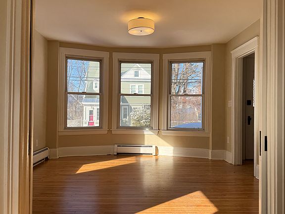 4th image of 21 Brockton Ave Floor 1