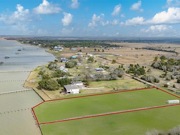 3rd image of 371B Locke Rd