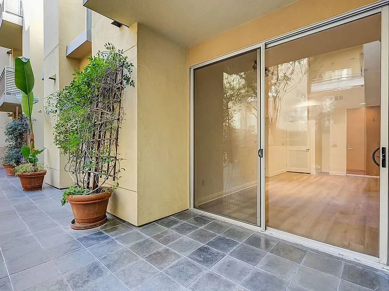Old Pasadena Collection Apartments — Photo 31