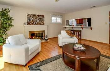 3rd image of 3434 Flora Vista Ave