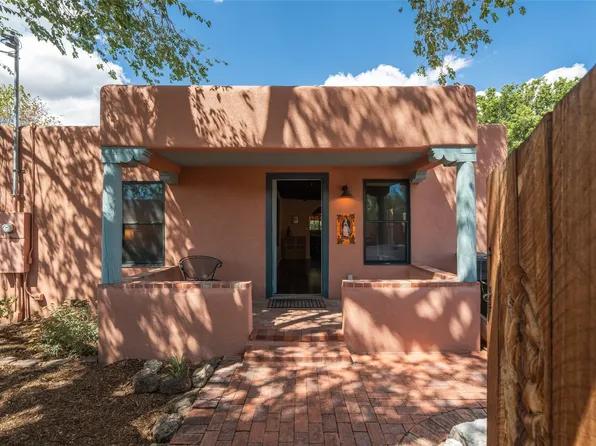 945 Mercer St, Santa Fe, NM 87505