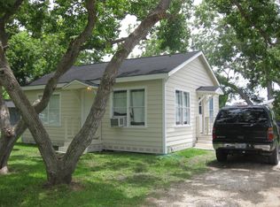 213 S Wilson St, Brazoria, TX 77422