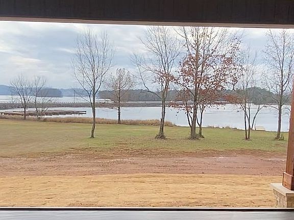 4th image of 285 Adventure Rd