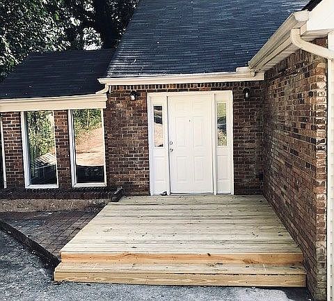 2nd image of 39 Agnes Ave