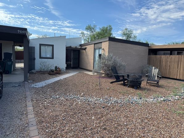 9840 E Desert Vista Pl