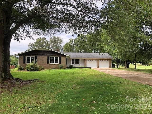 1st image of 3006 Fieldstone Ln