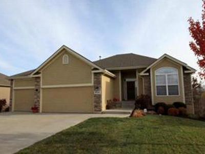 10141 N Lane Dr, Kansas City, MO, 64157