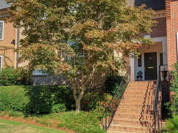 504 Townsend Pl NW, Atlanta, GA 30327