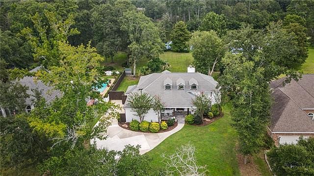 1st image of 3040 Walden Pl