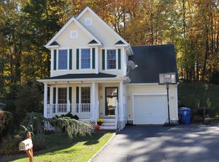 13 Hunters Rdg, Unionville, CT 06085