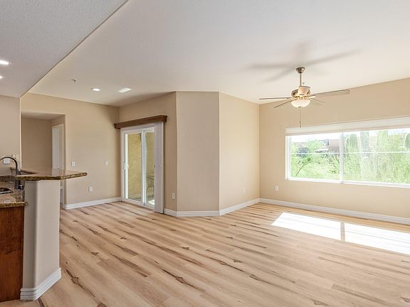 3rd image of 13700 Fnt Hills Blvd #261