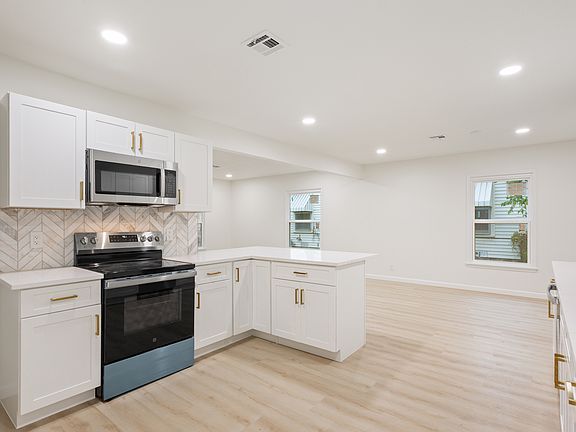 5th image of 1029 N 45th St