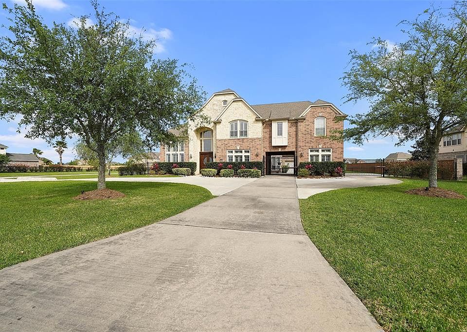 1st image of 3946 Lake Star Dr