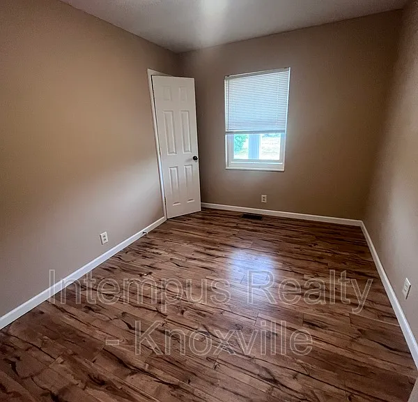 405 Iroquois Ln #2 — Photo 14