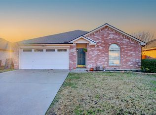 1413 Gray Dawn Dr, Midlothian, TX 76065