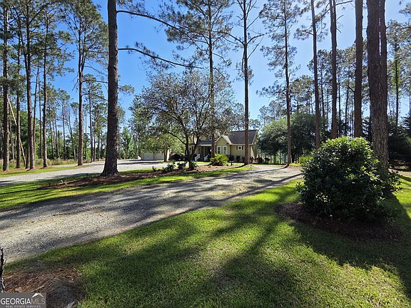 4th image of 300 Hammond Powell Rd
