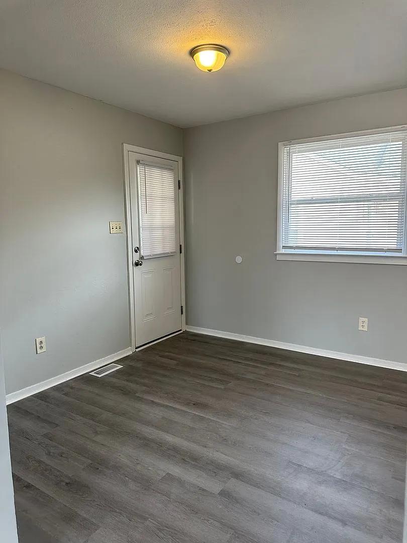 2221 Ireland Drive~ Fayetteville NC 28304 — Photo 4