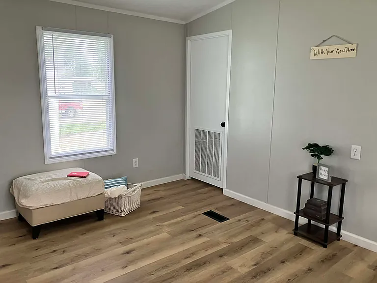 19 Deerwood Dr — Photo 5