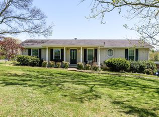 156 Lee Rd, Cottontown, TN 37048