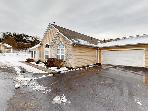 2nd image of 130 Wyngate Dr