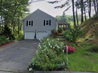 9 Meadowview Rd, Wayland, MA 01778