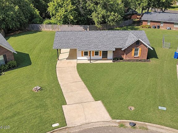 4th image of 3510 Fairmeadow Cv W