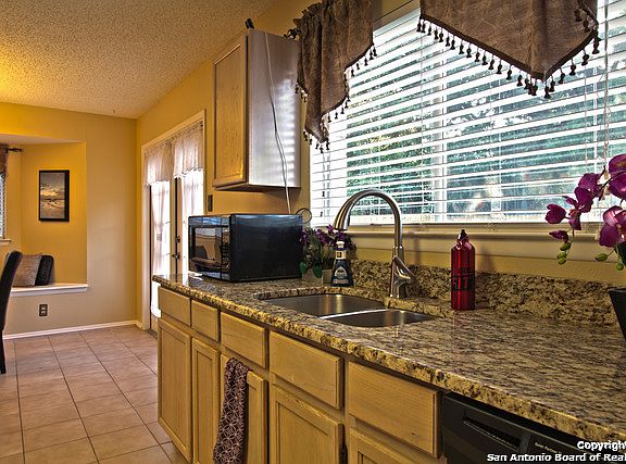 3rd image of 13203 Regency Way