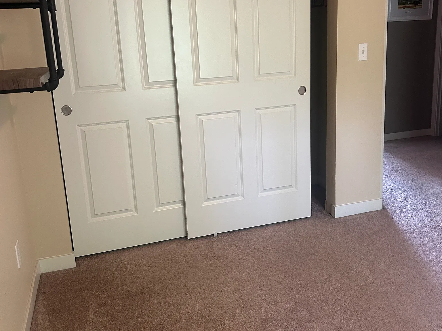 241st Ln NE, Redmond — Photo 3
