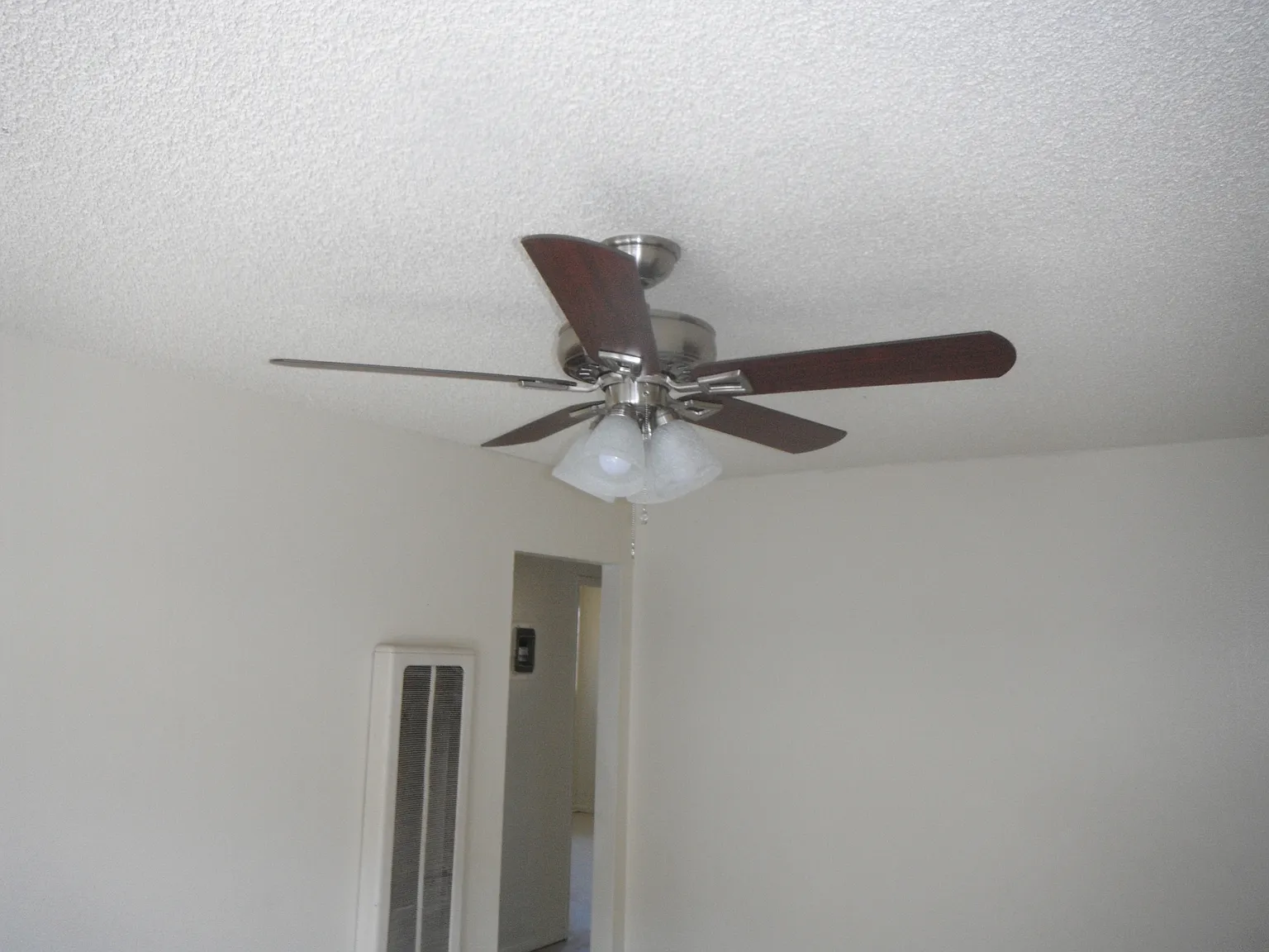 2 bed, 800 sqft, $2,550 — Photo 3